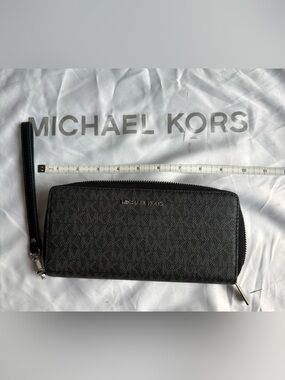 Michael Kors Black Pebbled Zip-Around Wallet